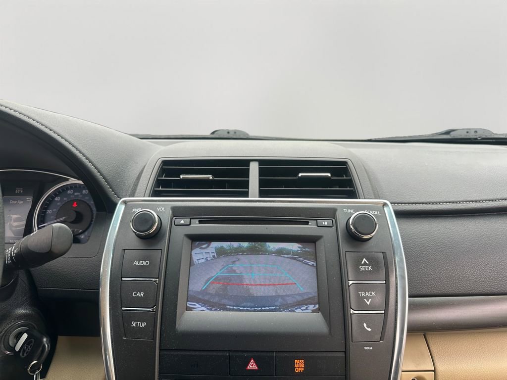 Used 2016 Toyota Camry LE FWD image 15