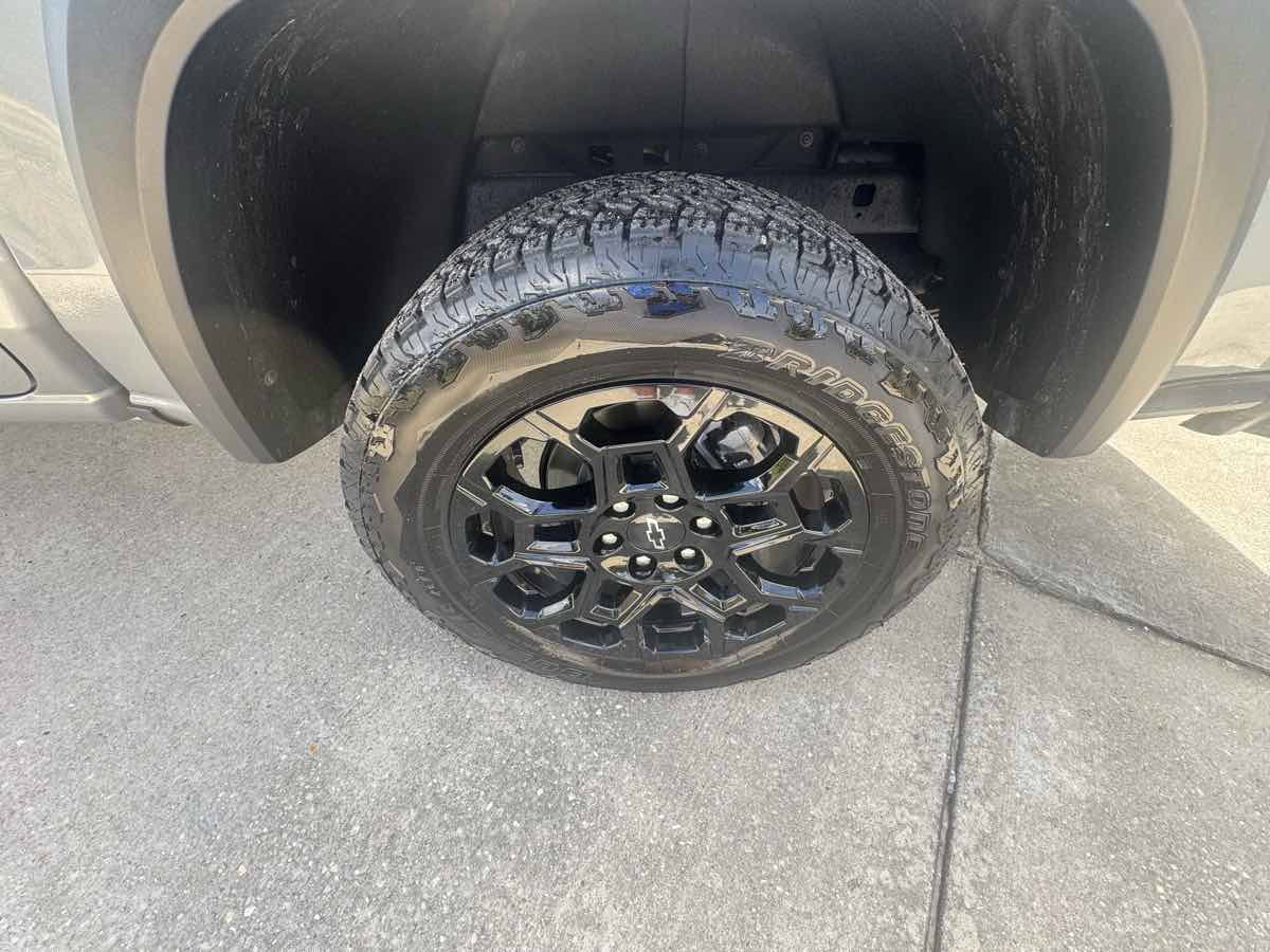 Used 2026 Chevrolet Colorado Trail Boss AWD/4WD image 31