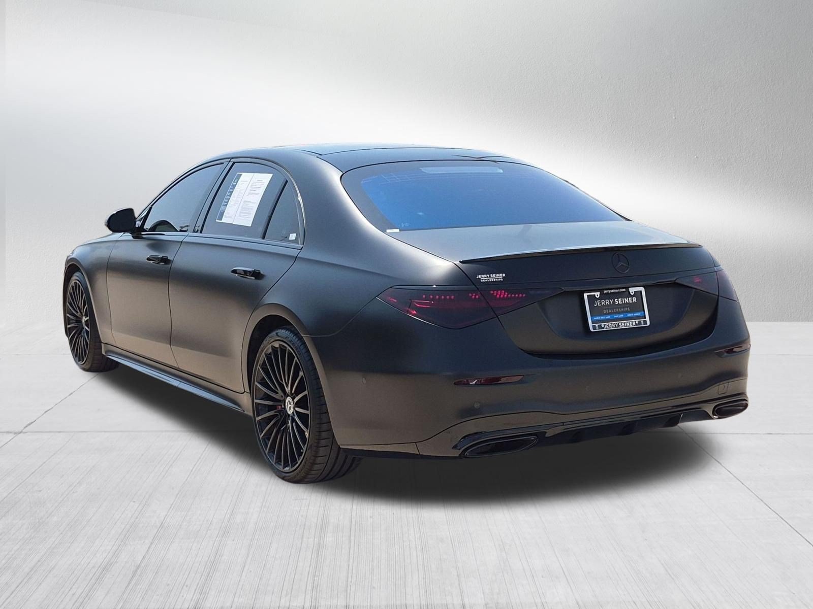 Used 2022 Mercedes-Benz S 580 4MATIC Sedan image 3
