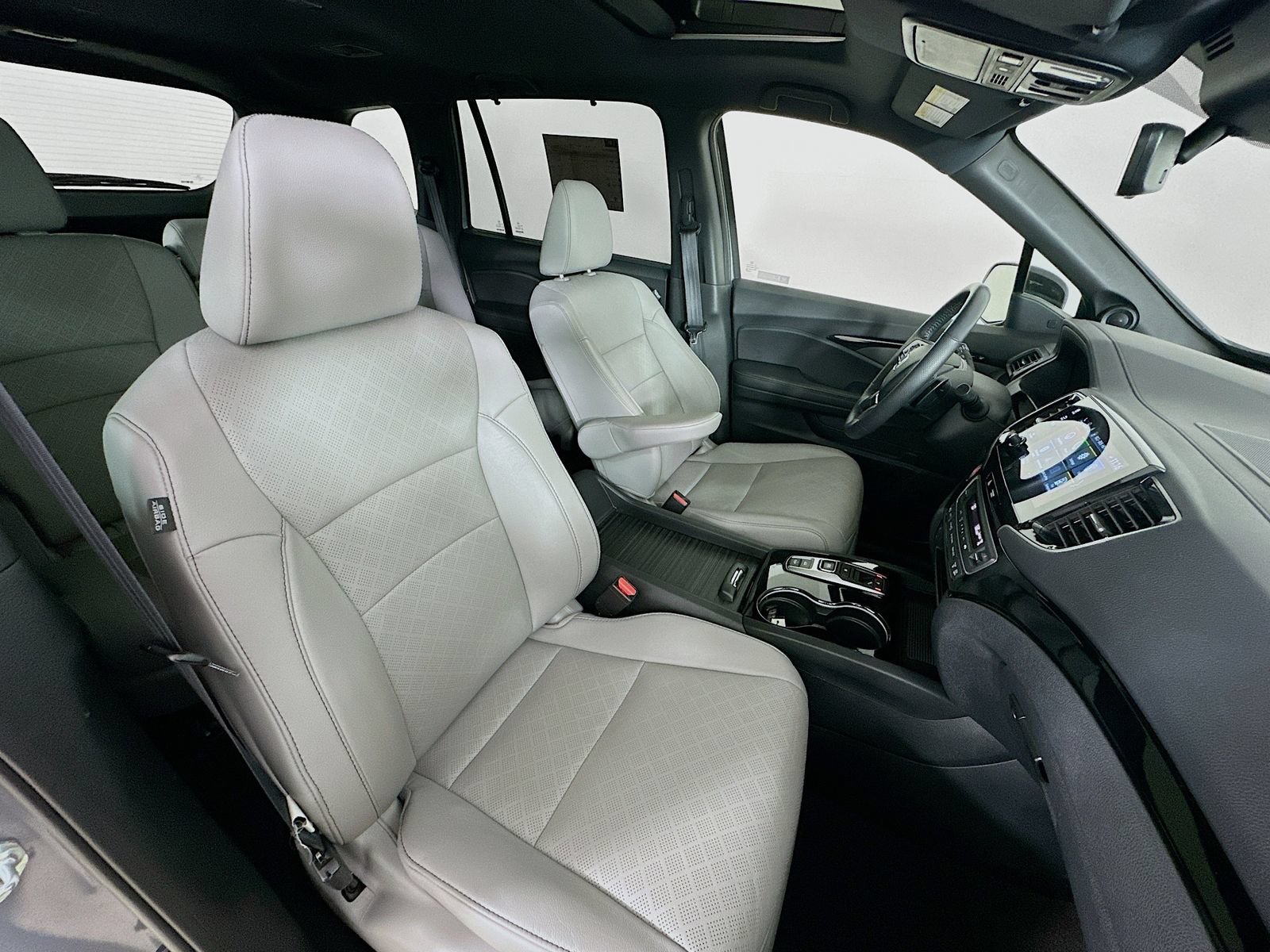 Used 2022 Honda Passport Elite image 44