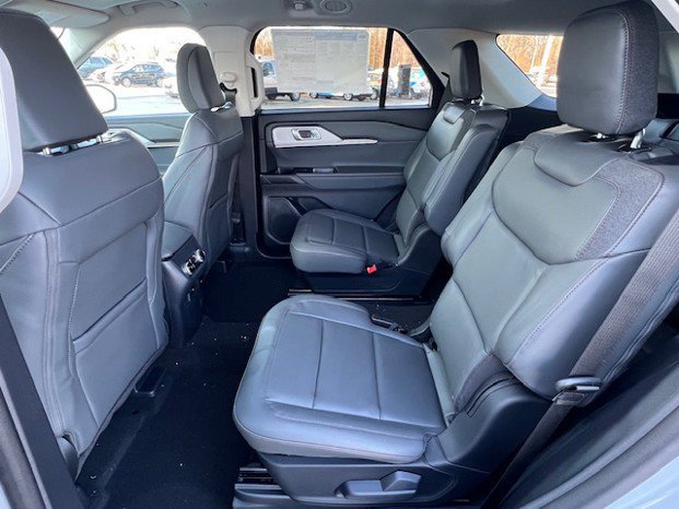 New 2026 Ford Explorer Active w/ Active Comfort Package AWD/4WD image 13