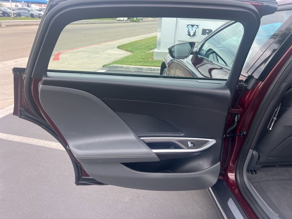 Used 2024 Lucid Air Touring image 33