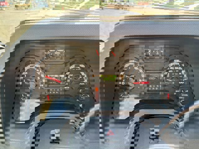 Used 2013 Ford E-350 and Econoline 350 Super Duty w/ Shuttle Bus Prep Pkg RWD image 19