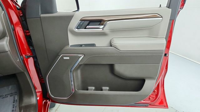 Used 2023 Chevrolet Silverado 1500 LT Trail Boss w/ Convenience Package II image 23