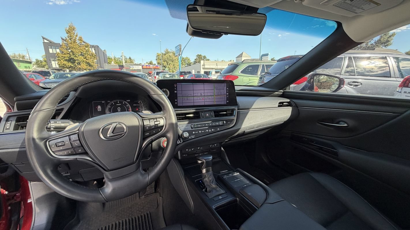 Used 2022 Lexus ES 250 w/ Premium Package AWD/4WD image 8