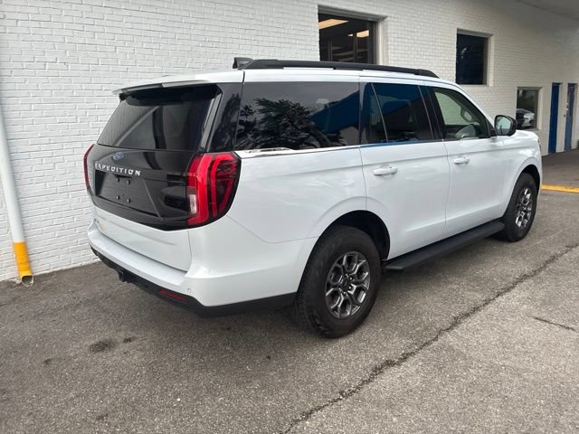 Used 2025 Ford Expedition Active RWD image 21