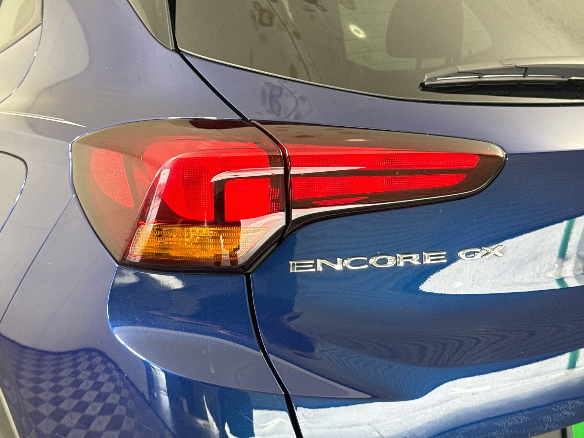 Used 2023 Buick Encore GX Select FWD image 36
