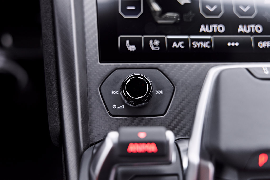 Used 2023 Lamborghini Urus Performante AWD/4WD image 84