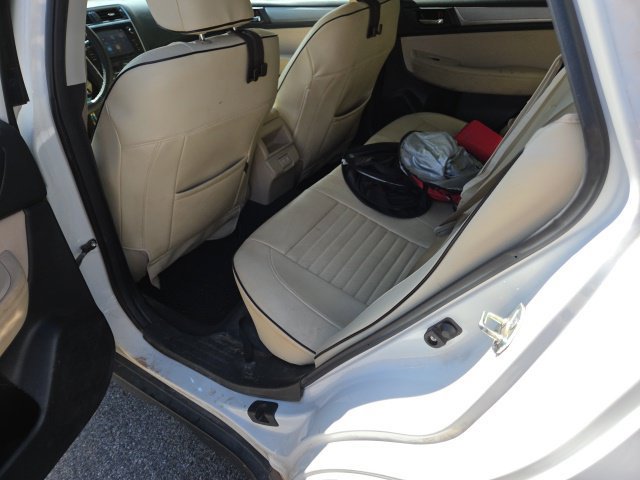 Used 2019 Subaru Outback 2.5i Premium AWD/4WD image 7