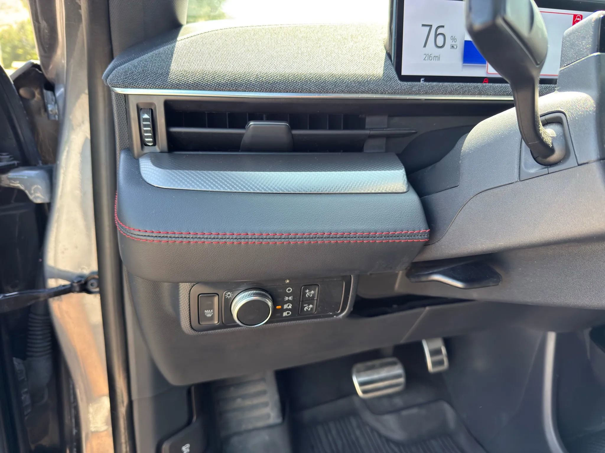 Used 2021 Ford Mustang Mach-E Premium w/ Equipment Group 301A image 21