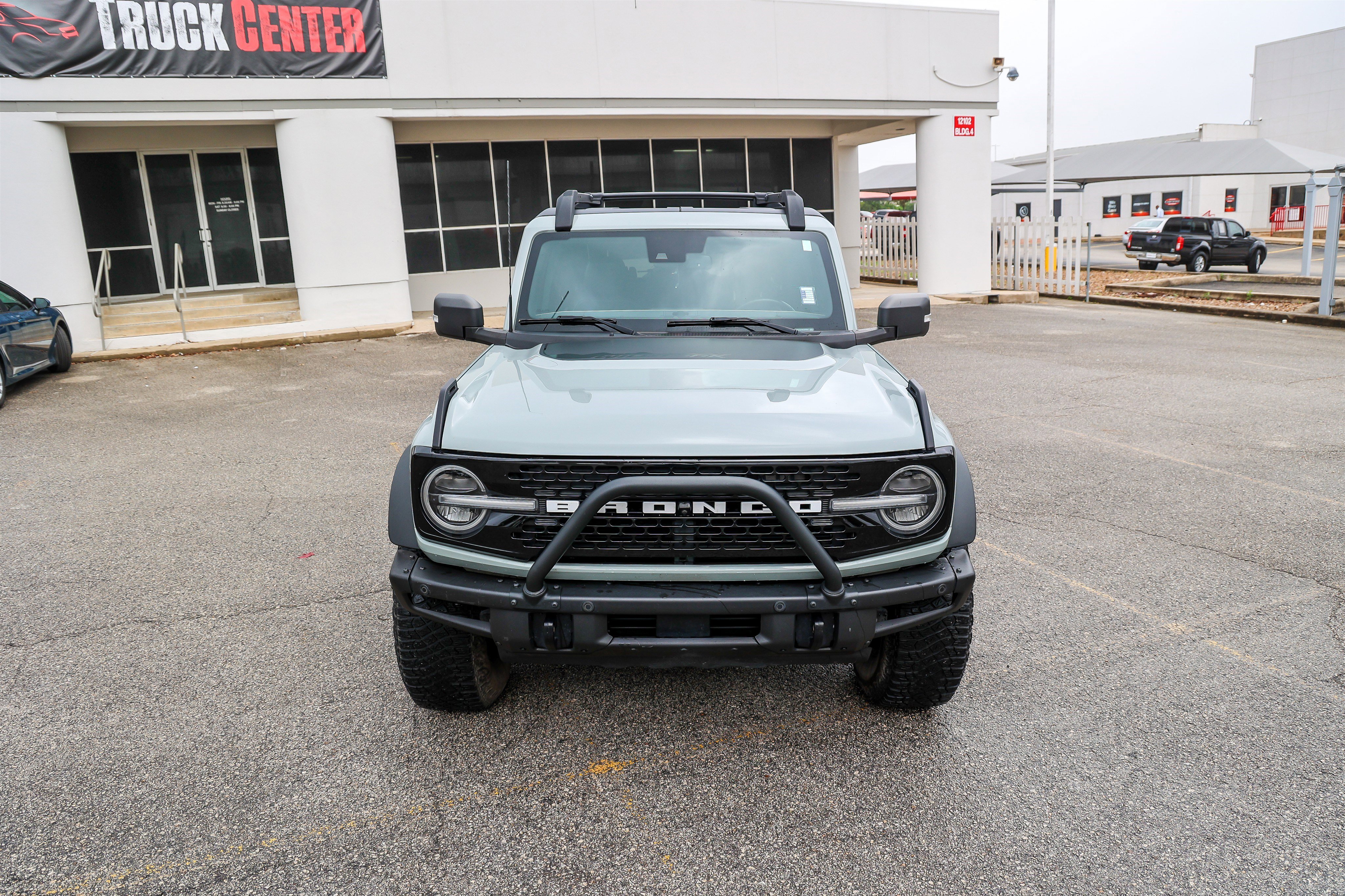 Used 2023 Ford Bronco Wildtrak AWD/4WD image 5