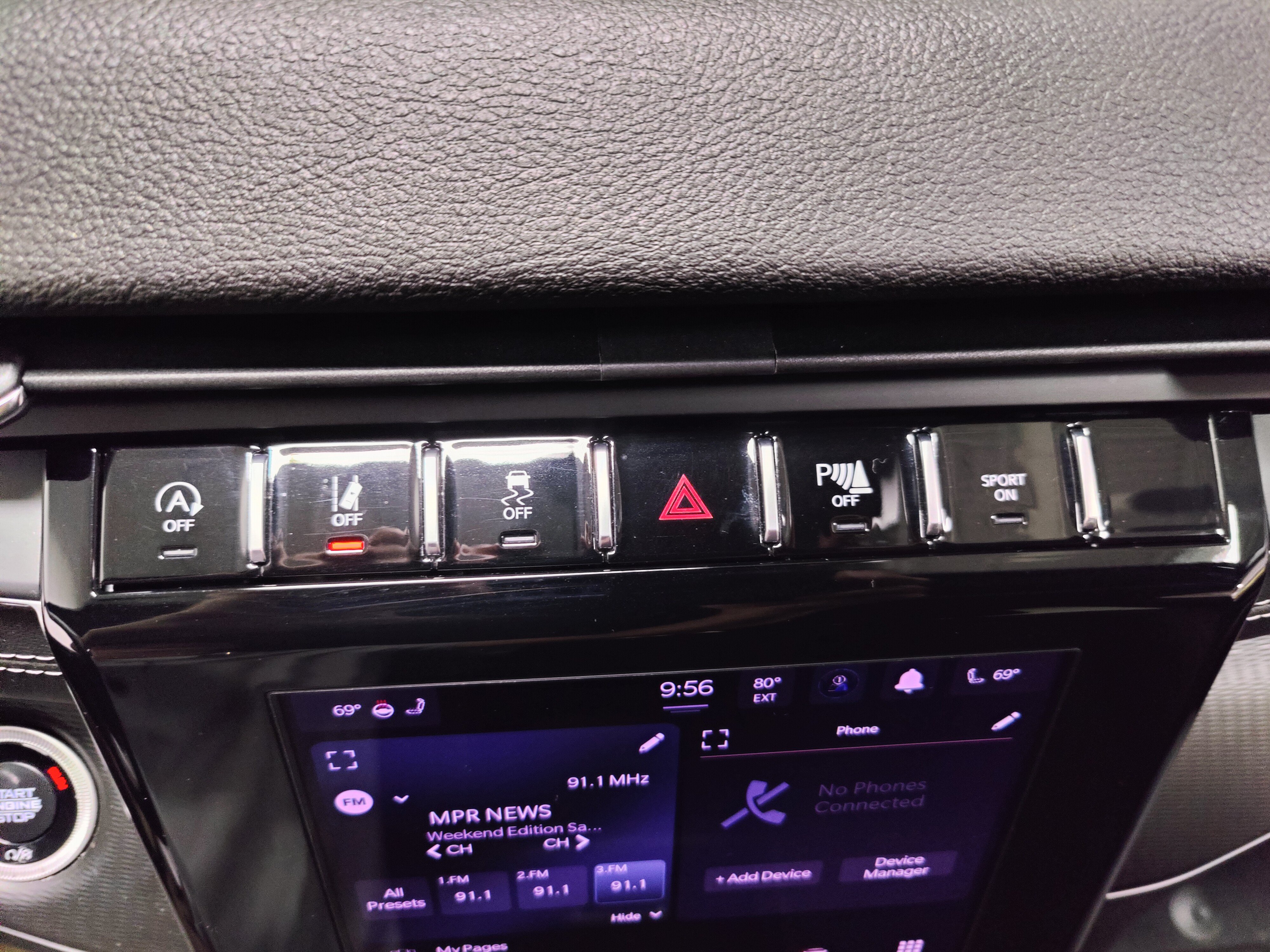 Used 2025 Jeep Grand Cherokee L Laredo w/ Luxury Tech Group I AWD/4WD image 21