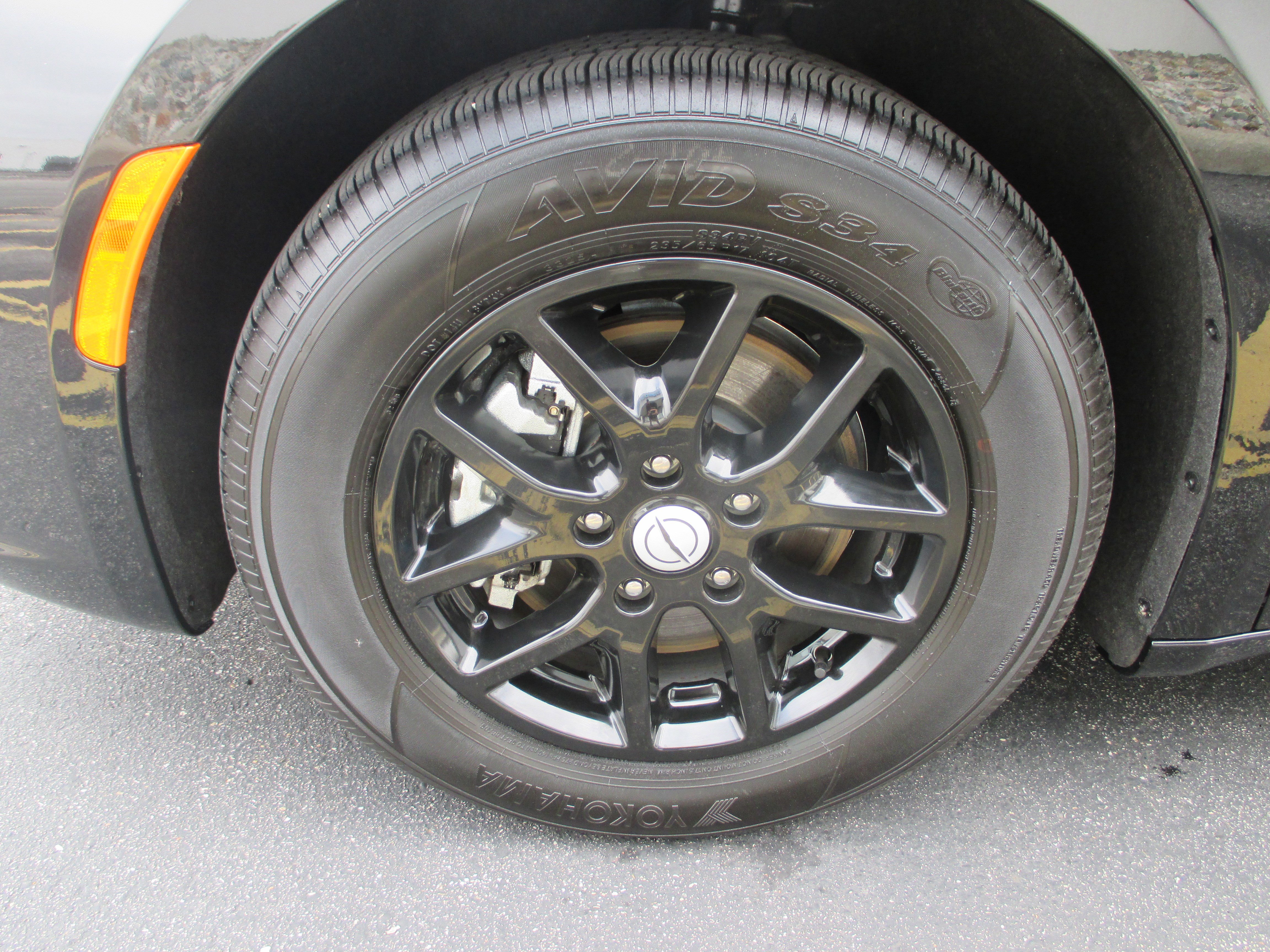 Used 2026 Chrysler Pacifica Select image 9