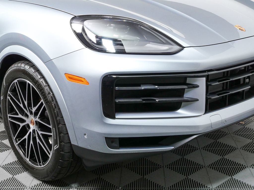 Certified 2026 Porsche Cayenne Coupe image 39