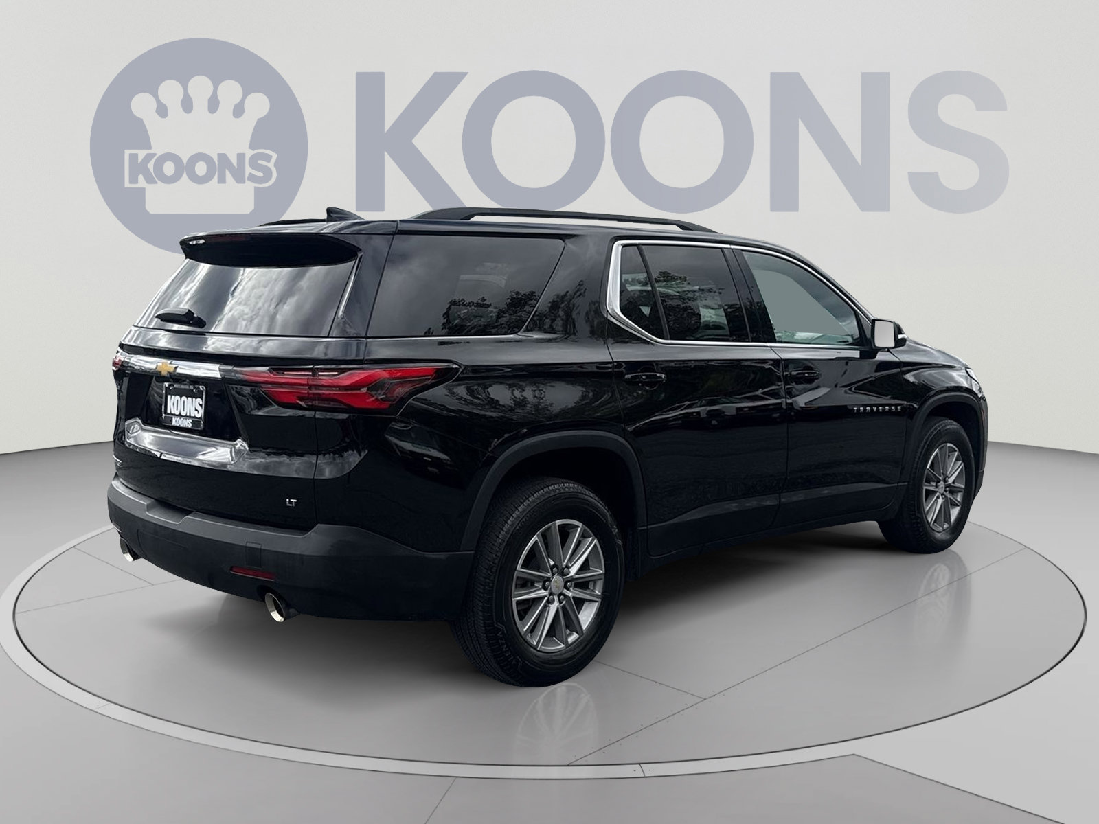 Used 2023 Chevrolet Traverse LT FWD image 11