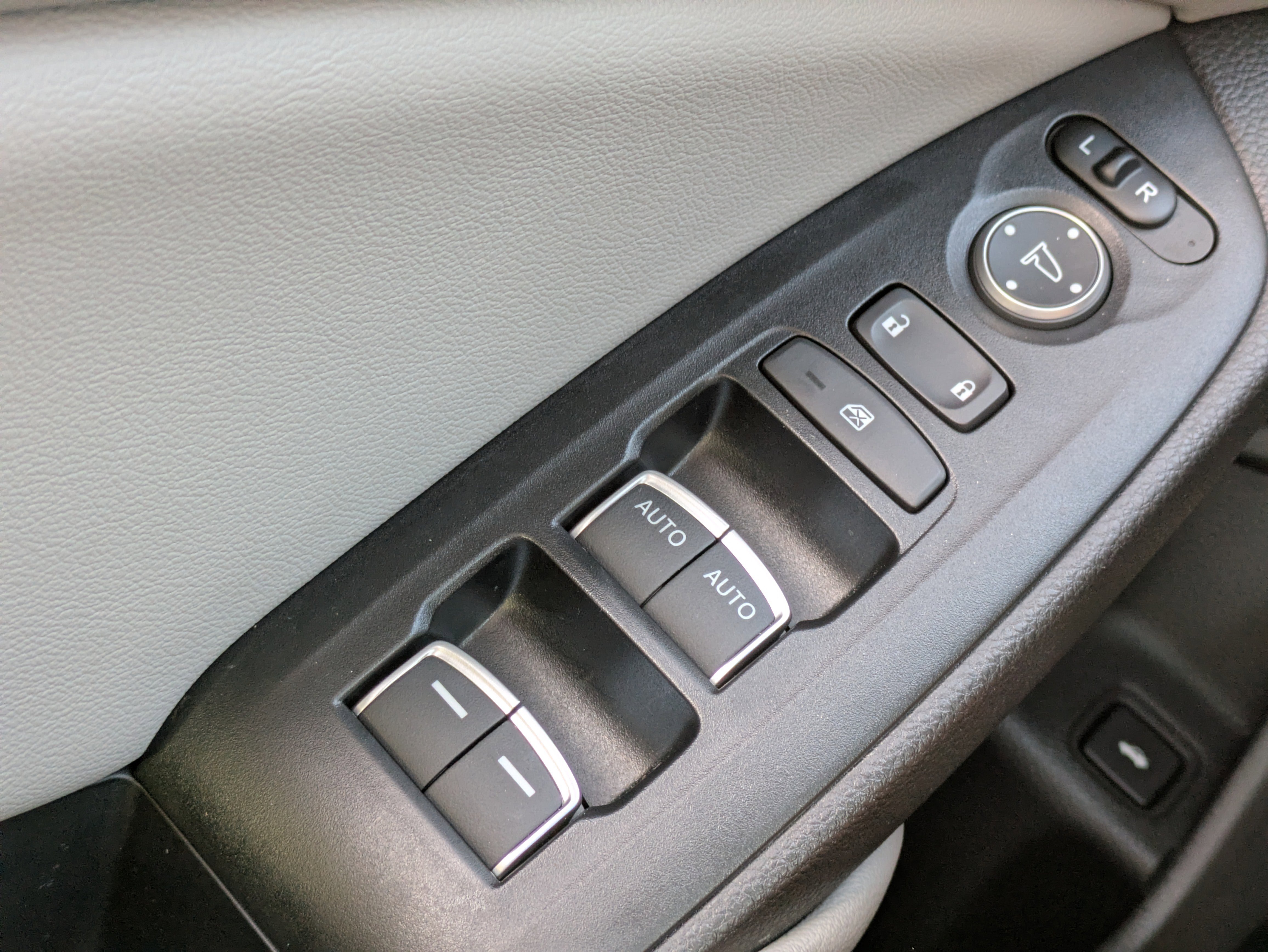 Used 2020 Honda Accord EX image 21