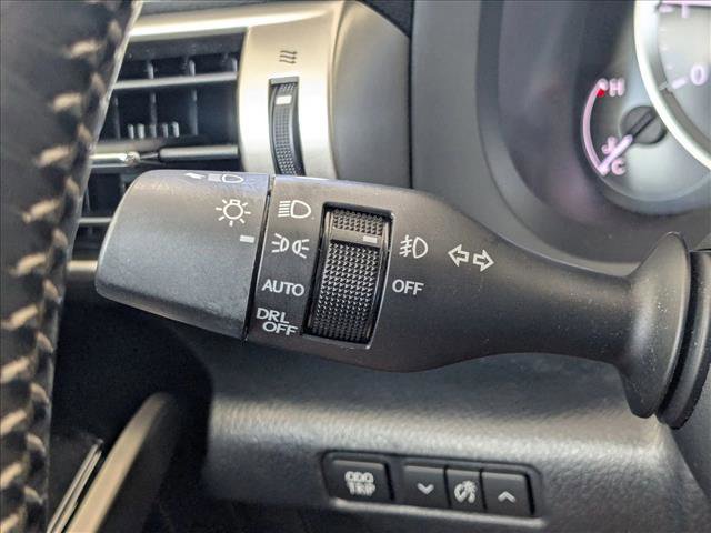 Used 2016 Lexus IS 350 w/ Navigation System Package RWD image 6