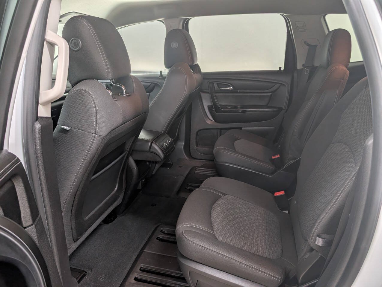 Used 2016 Chevrolet Traverse LT w/ True North Edition AWD/4WD image 12