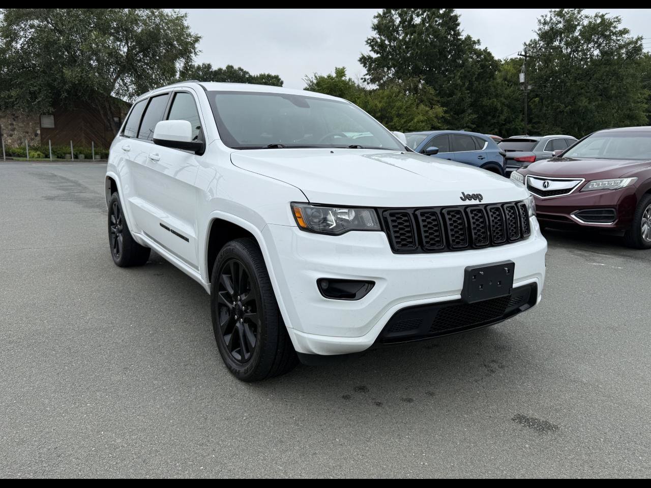 Used 2019 Jeep Grand Cherokee Altitude