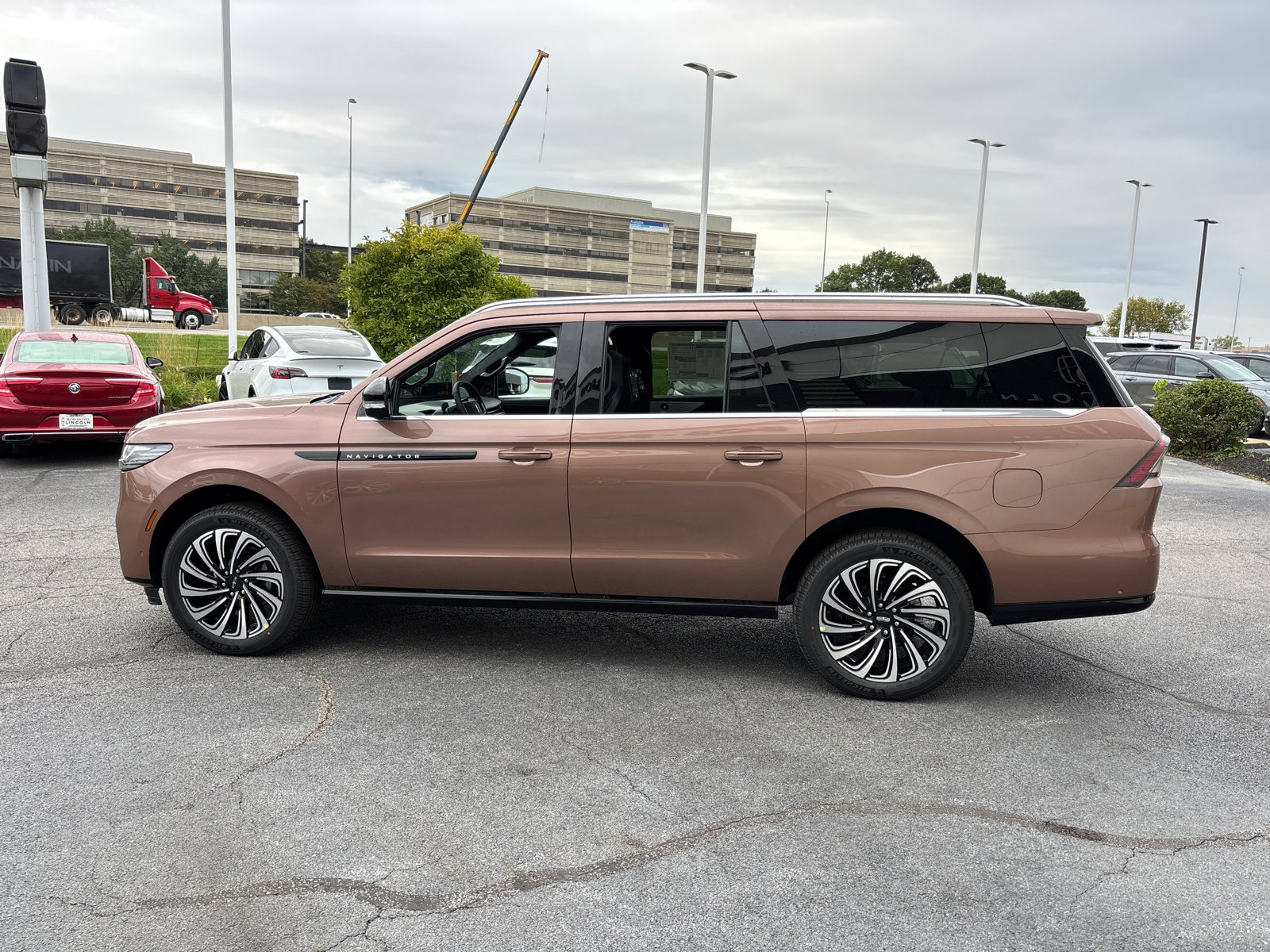 New 2025 Lincoln Navigator L Black Label image 4