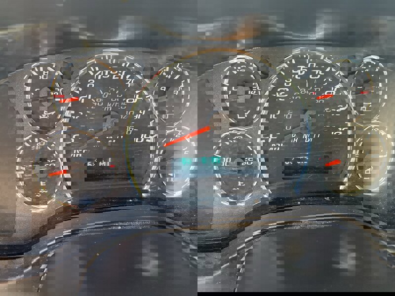 Used 2021 Chevrolet Express 2500 w/ Driver Convenience Package image 6