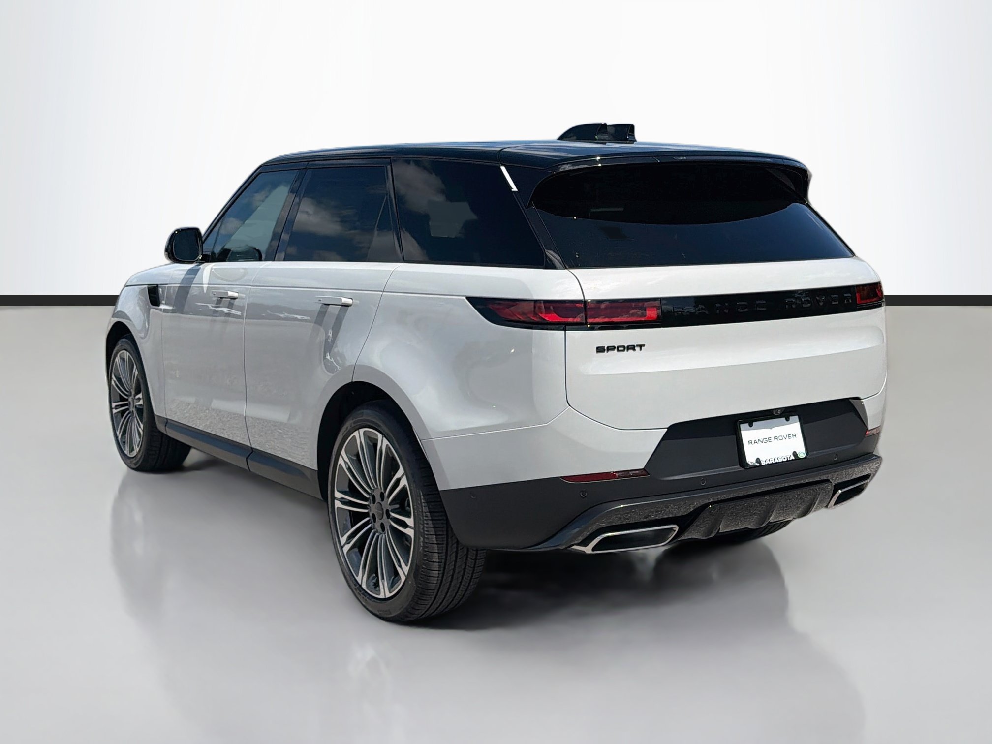 New 2027 Land Rover Range Rover Sport SE AWD/4WD image 3