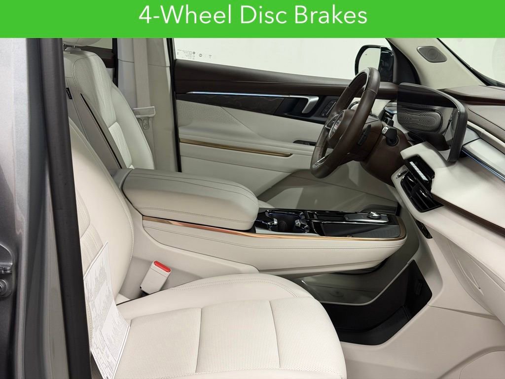 Certified 2025 Buick Enclave Avenir w/ Super Cruise Package FWD image 25