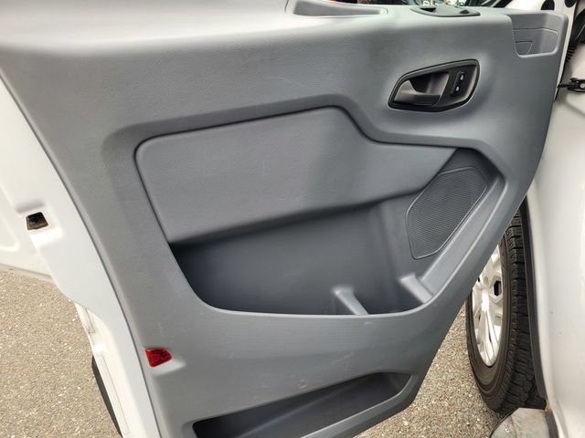 Certified 2018 Ford Transit 250 130 Low Roof w/ Exterior Upgrade Package RWD image 13