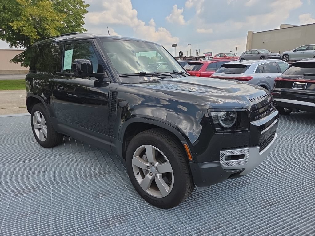 Used 2025 Land Rover Defender 90 S AWD/4WD image 7