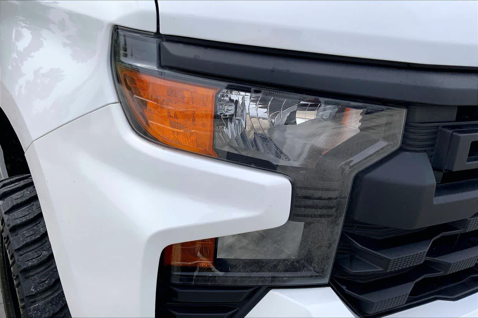 Used 2023 Chevrolet Silverado 1500 Custom RWD image 27
