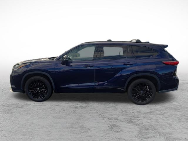 Used 2023 Toyota Highlander XSE AWD/4WD image 9