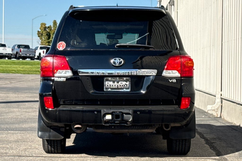 Used 2015 Toyota Land Cruiser AWD/4WD image 8
