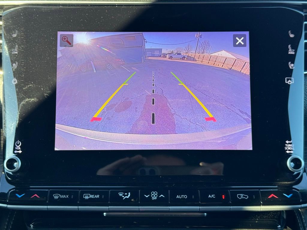 Certified 2024 Jeep Wagoneer Series III image 19