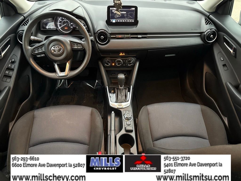 Used 2019 Toyota Yaris LE image 16