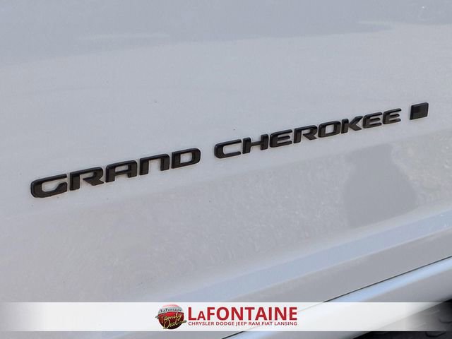 Certified 2025 Jeep Grand Cherokee Summit w/ Obsidian Package image 10
