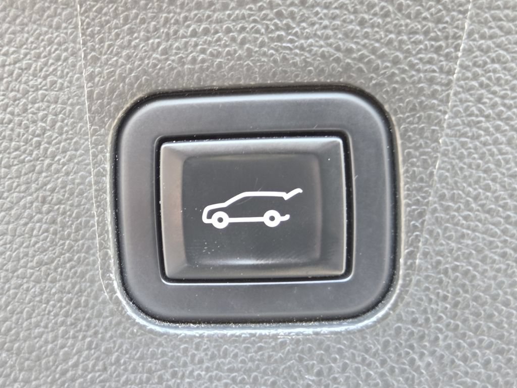 Used 2020 Buick Enclave Premium w/ Trailering Package, 5000 lbs. AWD/4WD image 29