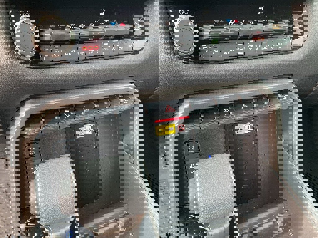 Used 2025 Toyota Tundra Limited image 11