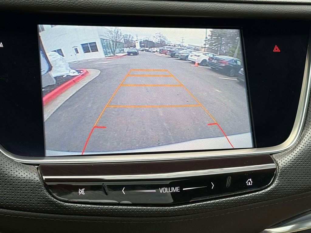 Used 2017 Cadillac XT5 Luxury w/ Driver Awareness Package image 7