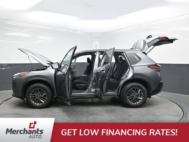 Used 2023 Nissan Rogue S AWD/4WD image 41