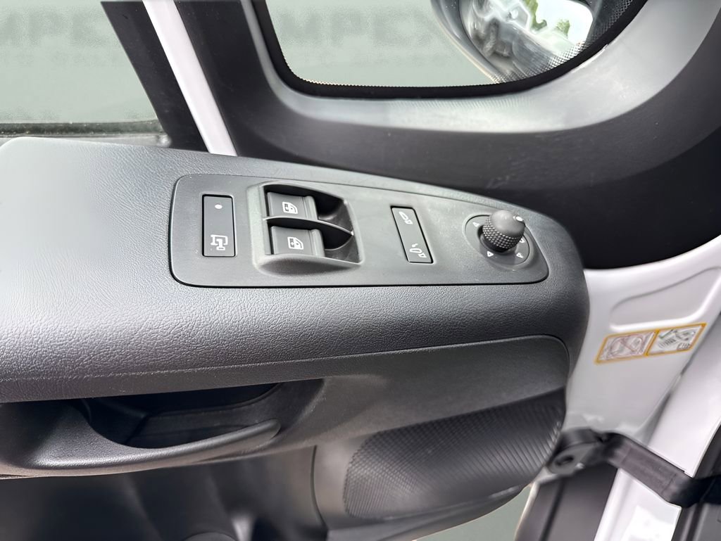 Used 2026 RAM ProMaster 2500 w/ Convenience Group FWD image 22