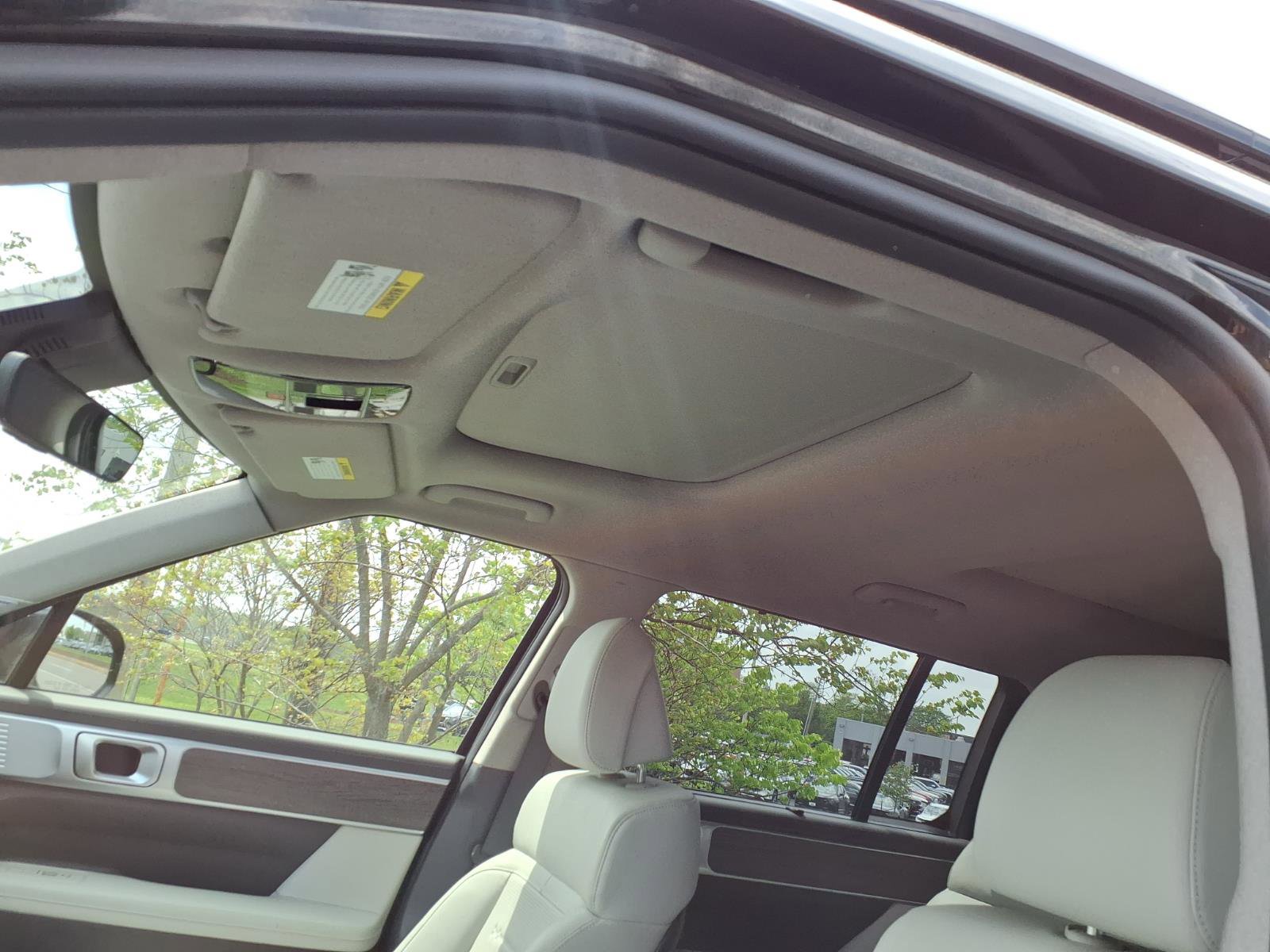 Used 2024 Hyundai Santa Fe Limited image 25