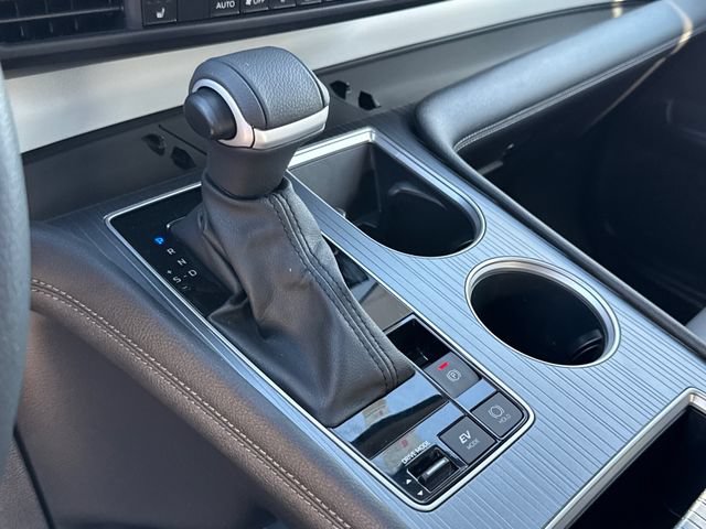 Certified 2025 Toyota Sienna XLE w/ XLE Plus Package AWD/4WD image 29