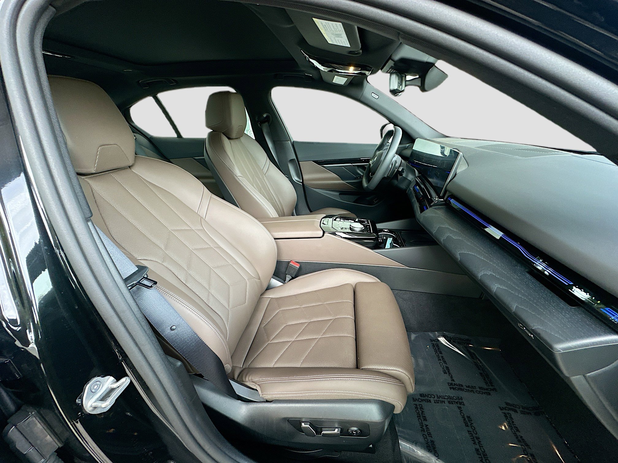 Certified 2024 BMW 530i image 30