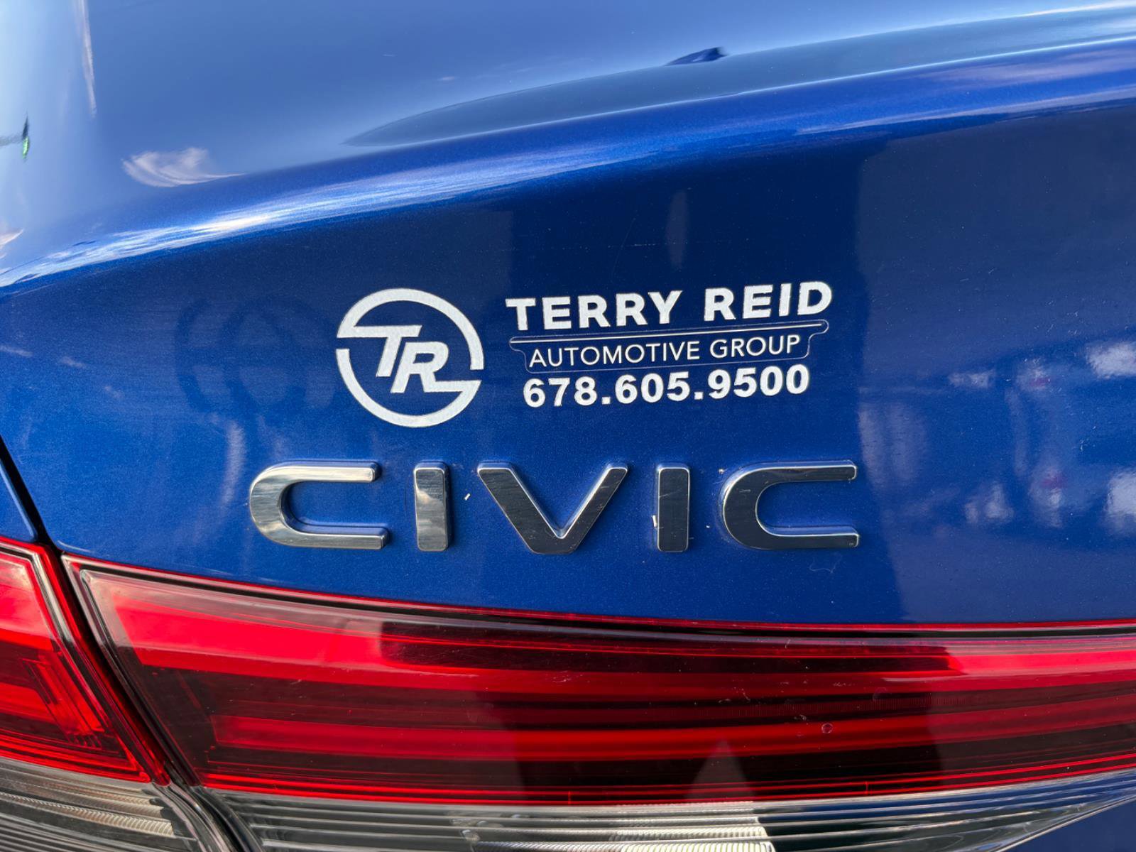 Used 2022 Honda Civic EX image 9