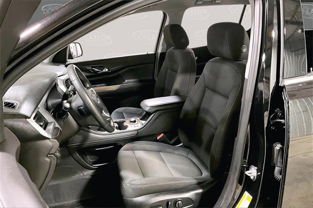 Certified 2023 GMC Acadia SLE w/ Driver Convenience Package image 13