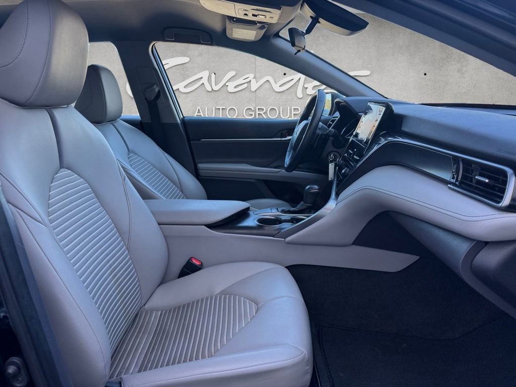 Used 2022 Toyota Camry SE image 24