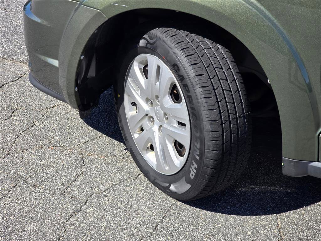 Used 2019 Dodge Journey SE FWD image 27