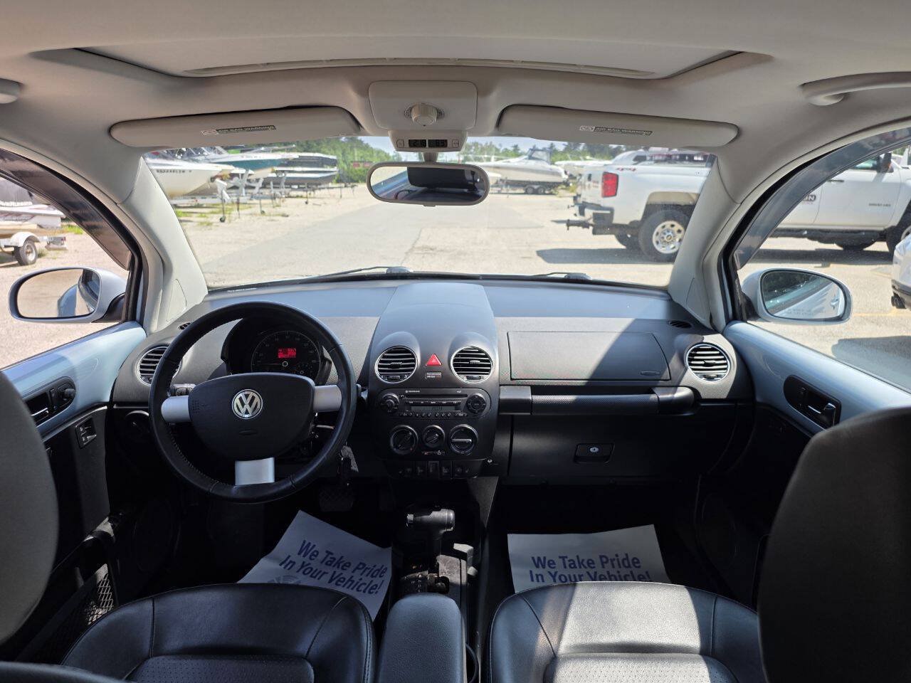 Used 2009 Volkswagen Beetle S FWD image 15