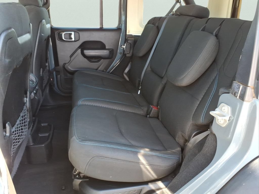 Used 2024 Jeep Wrangler Unlimited Rubicon 4xe AWD/4WD image 23