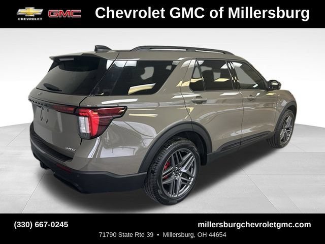 Used 2026 Ford Explorer ST-Line w/ ST-Line Street Pack AWD/4WD image 4